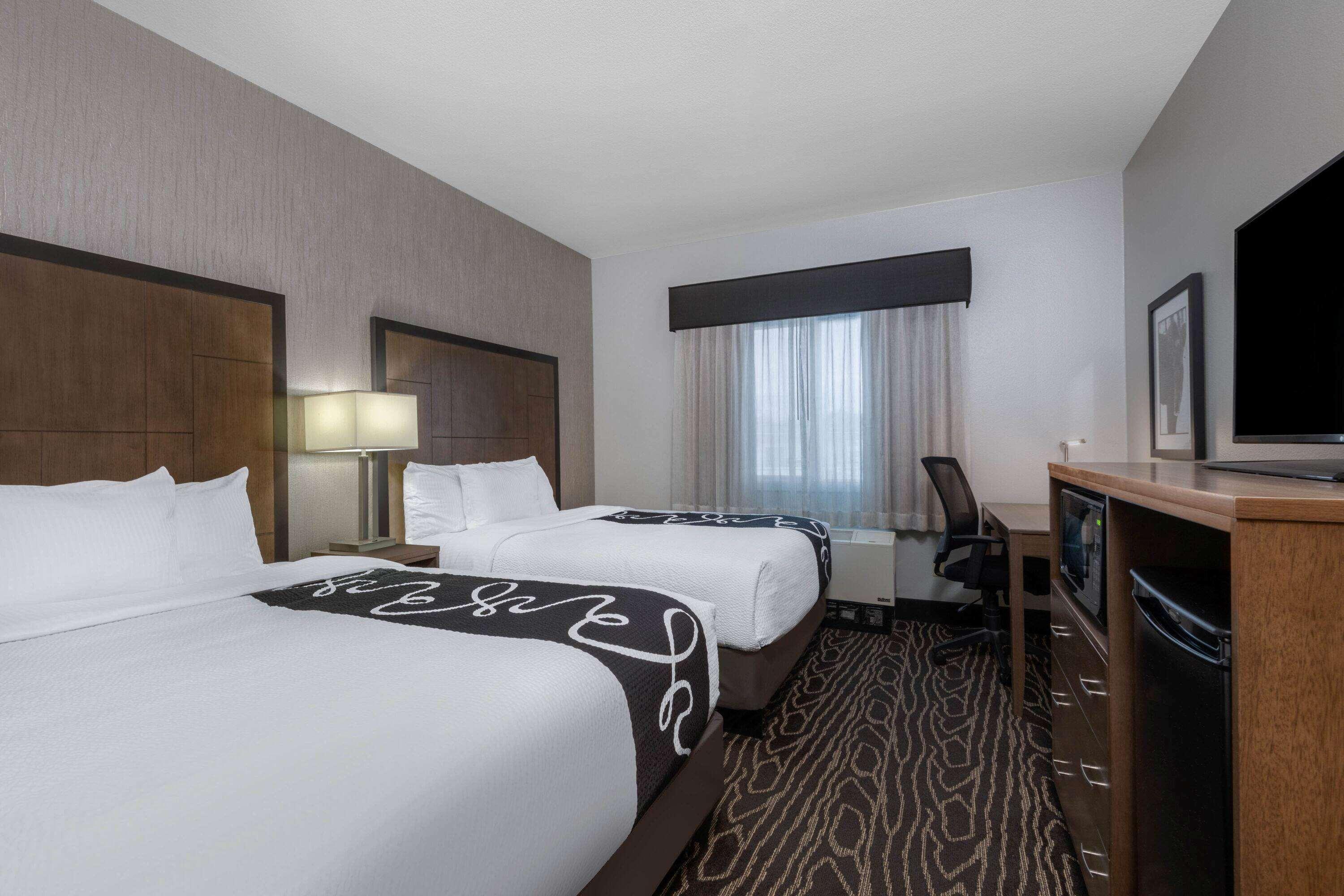Hotel La Quinta By Wyndham Fairbanks Airport Exterior foto