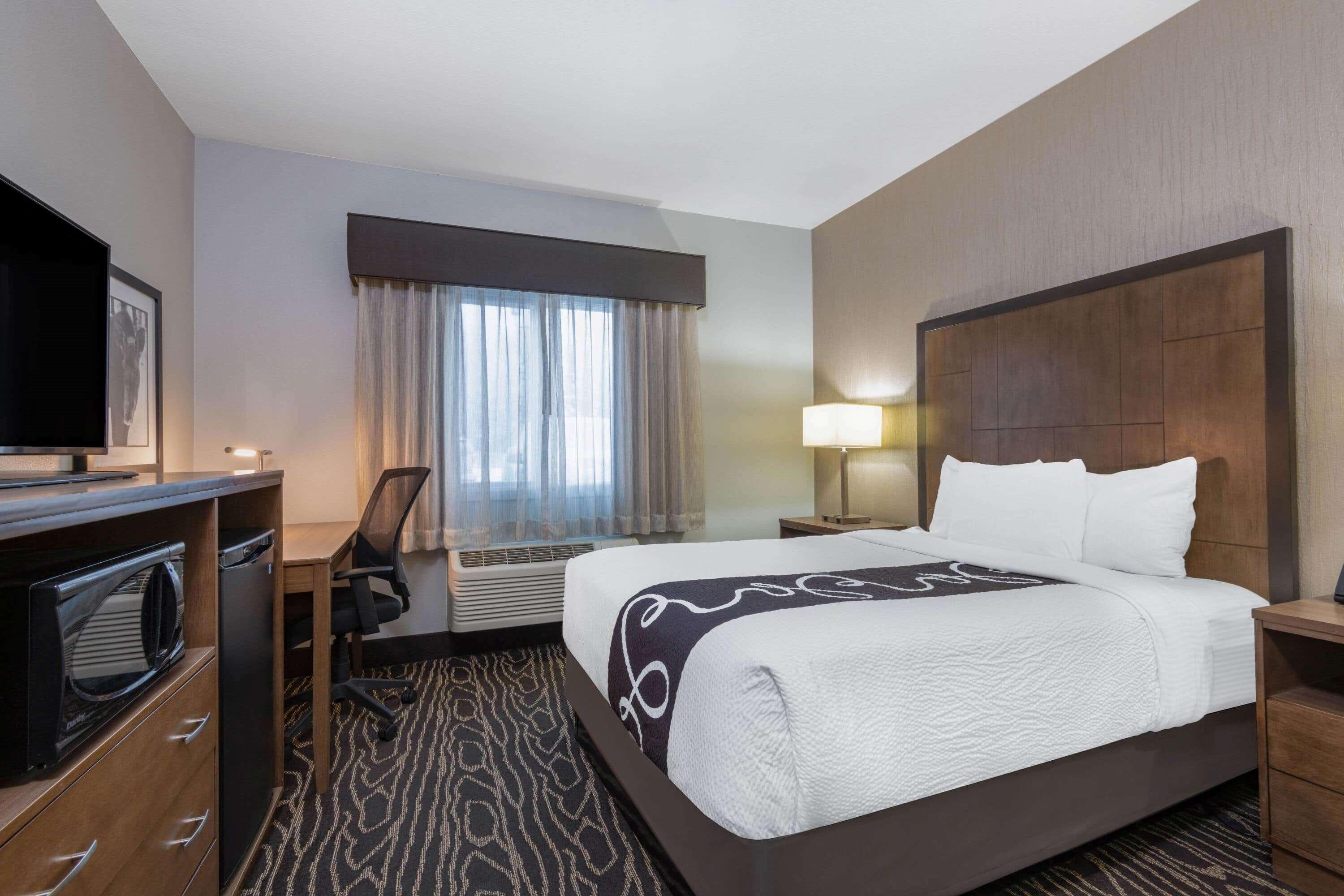 Hotel La Quinta By Wyndham Fairbanks Airport Exterior foto